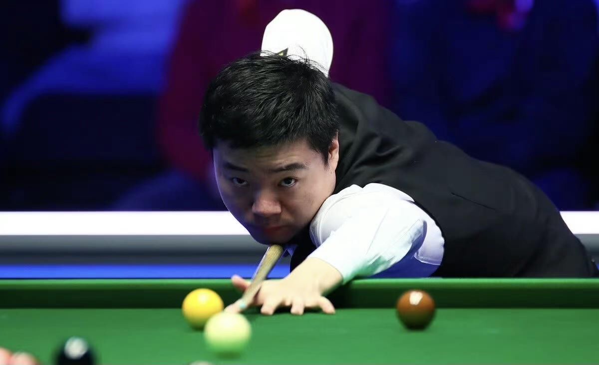 并不是非黑 并不是非黑